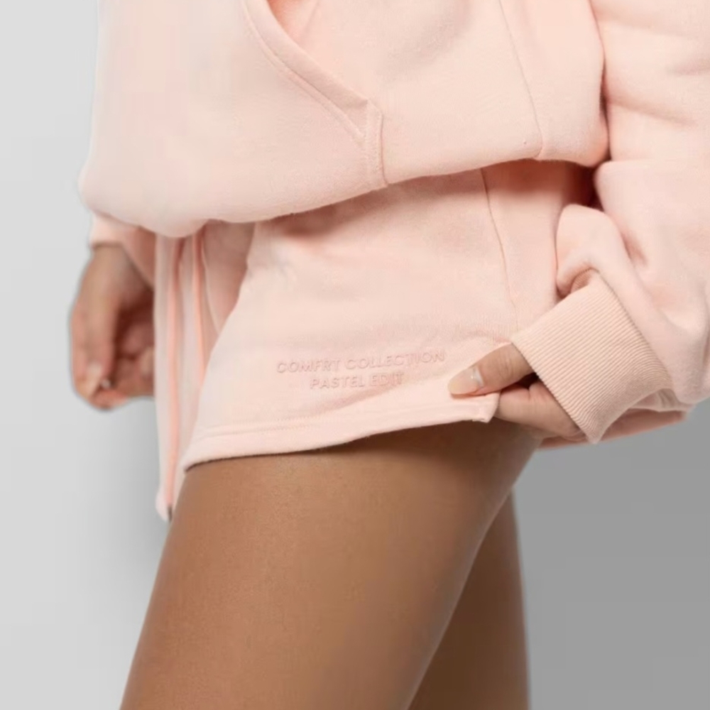 Comfrt Collection Women's Light Peach Shorts
